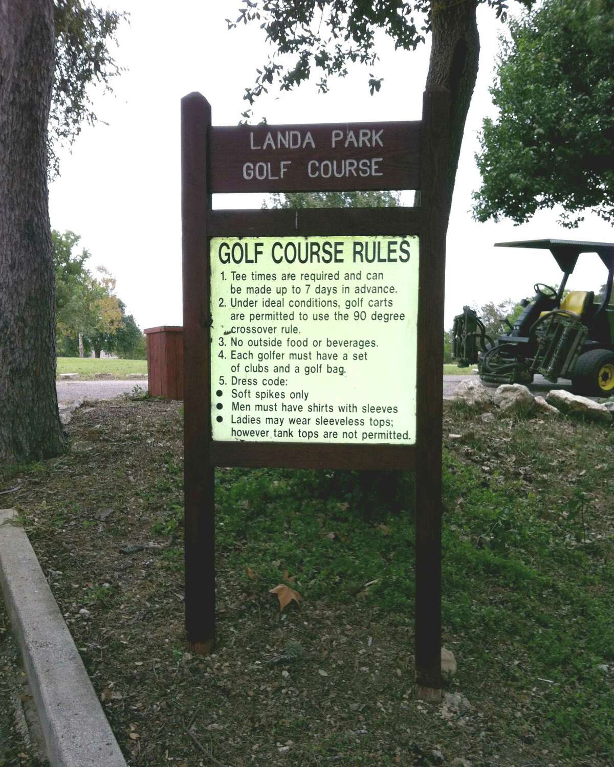 Don't forget to arrange for tee times when planning an outing at Landa Park Golf Course in New Braunfels.