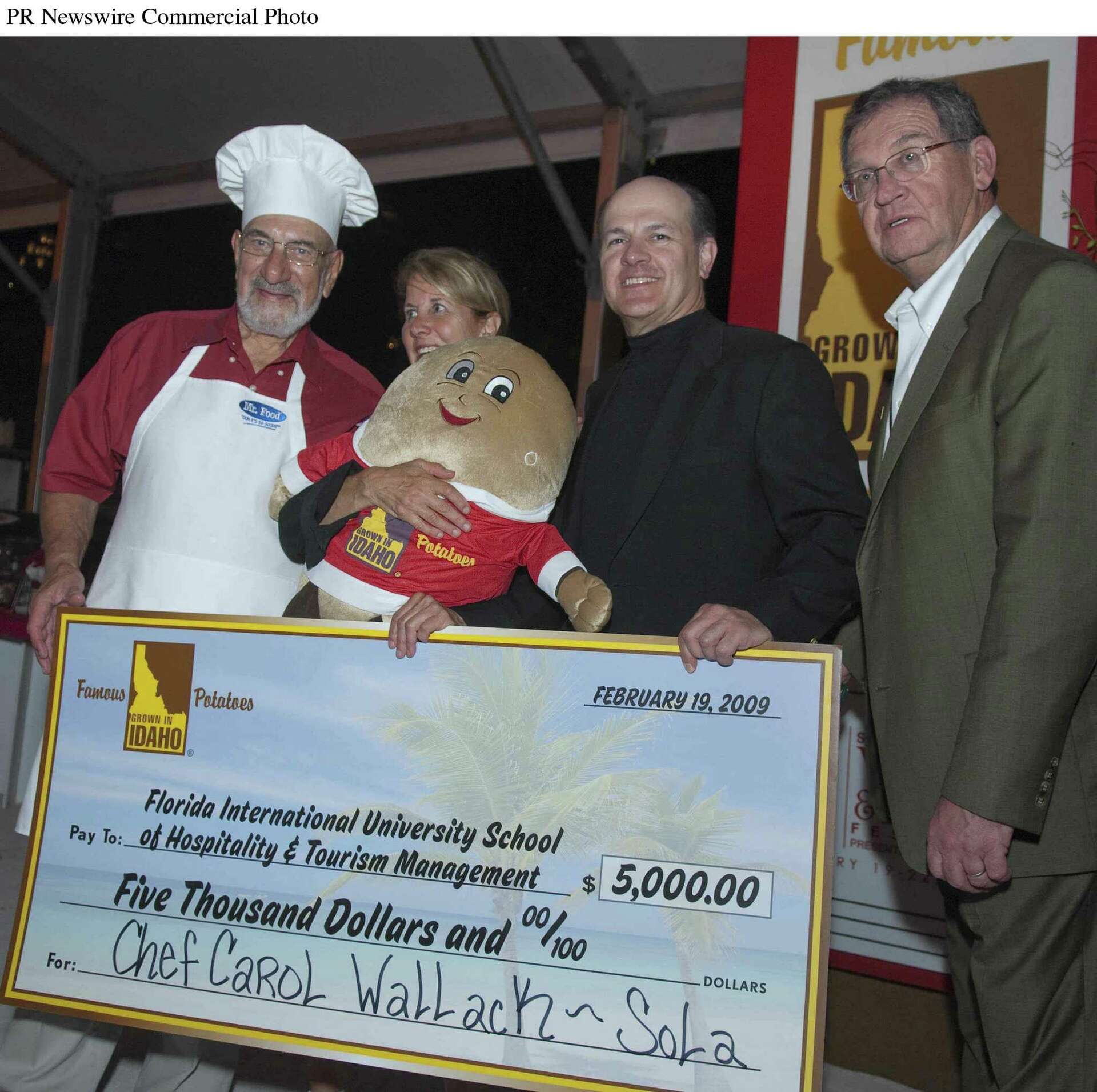 TV chef 'Mr. Food,' at 81