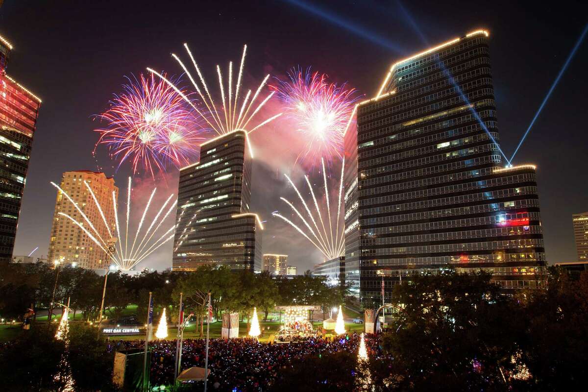 This is where to see fireworks in Houston on Thanksgiving night