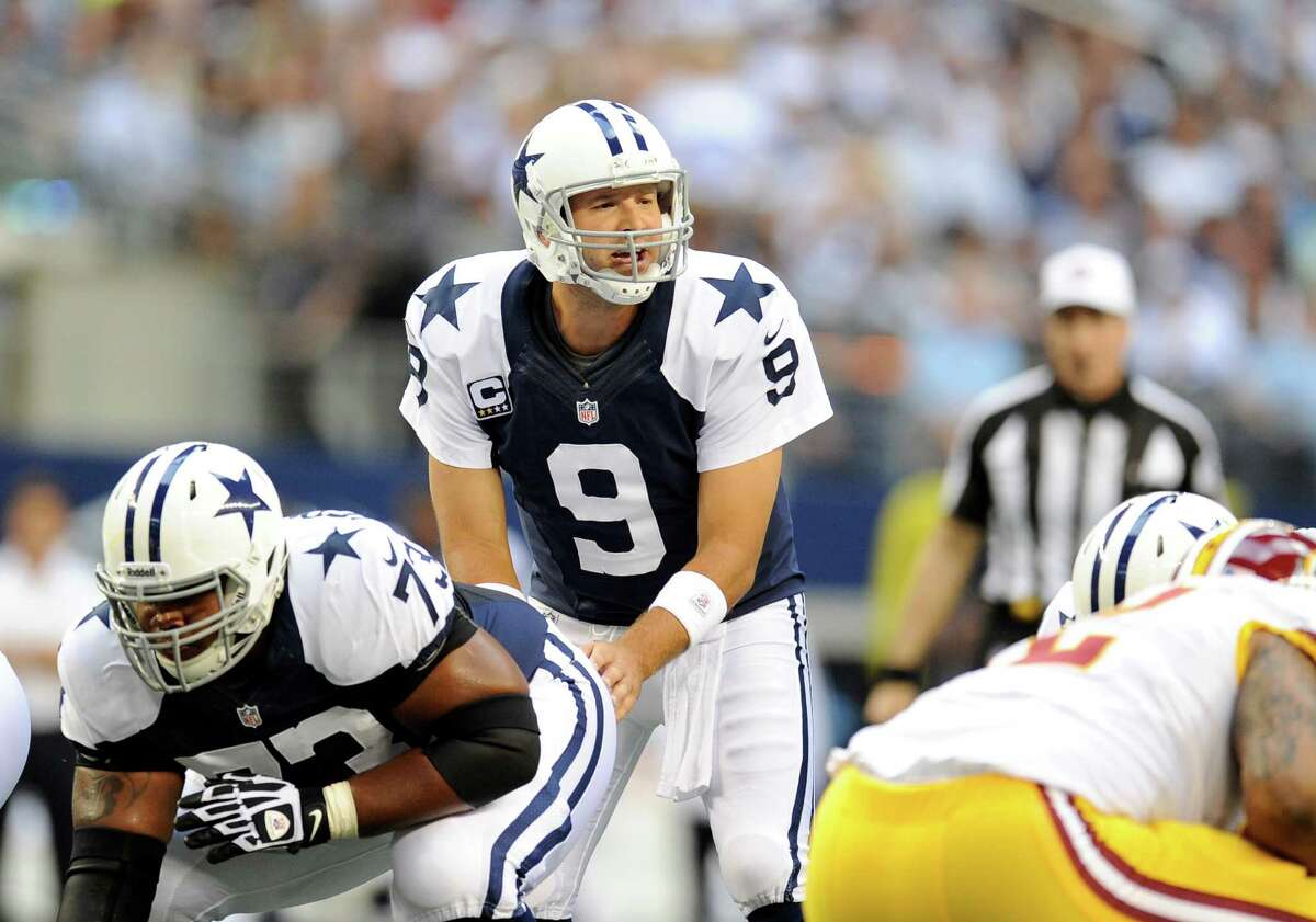 Redskins' RG3 feasts on Cowboys' defense