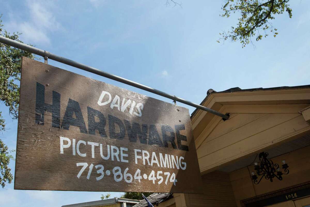 Davis Hardware keeps the business all in the family
