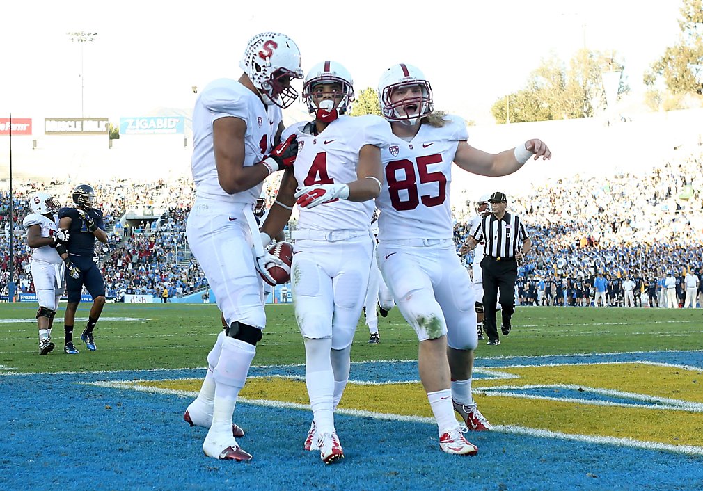 Stanford Beats UCLA 35-17