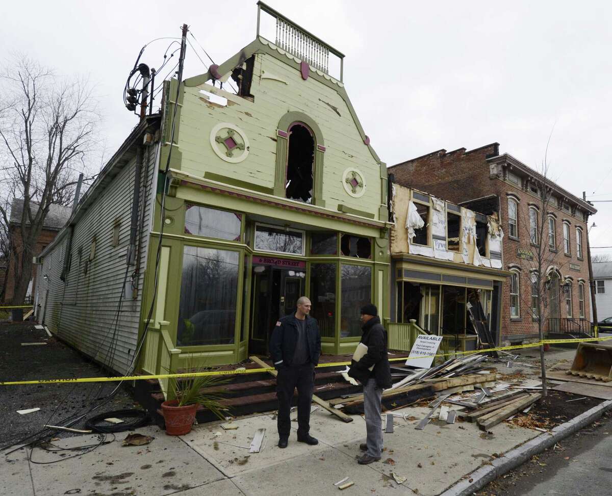 Investigators on scene of Kinderhook blaze