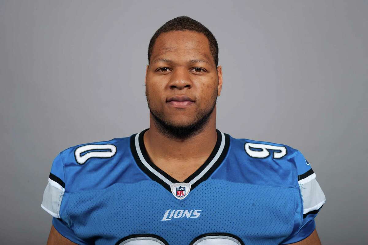 Ndamukong Suh will not be suspended for hit on Matt Schaub