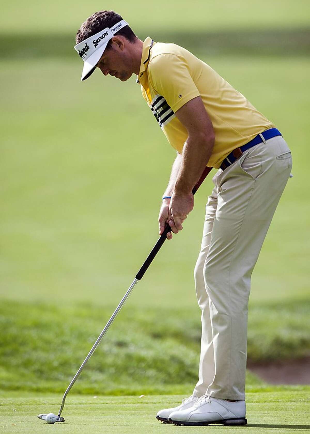 Golf's rulemakers target belly putter