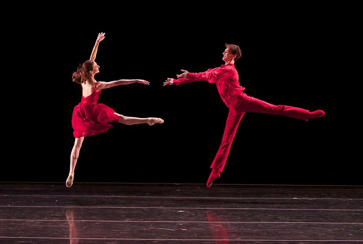 Smuin Ballet Christmas 2022 The Christmas Ballet' Review: Smuin's Baby