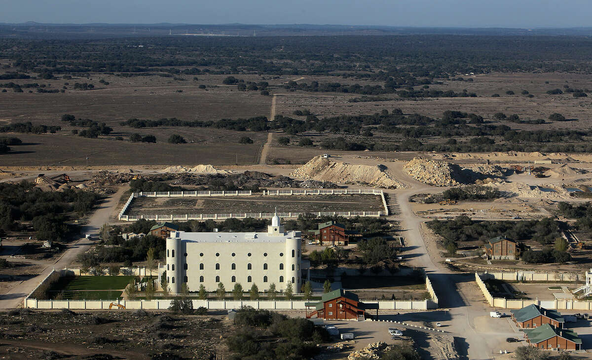 Polygamist diary describes secret bed used for sex assaults