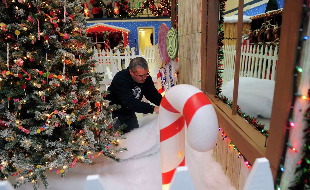 Bridgeport Pal Christmas Village 