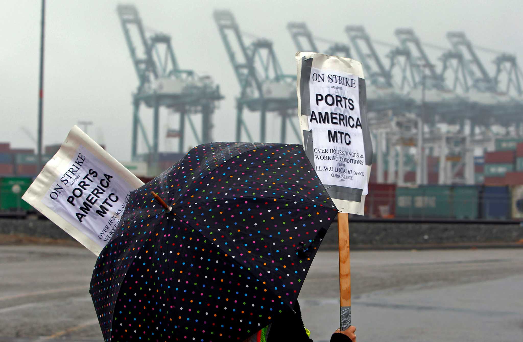 Strike disables California ports