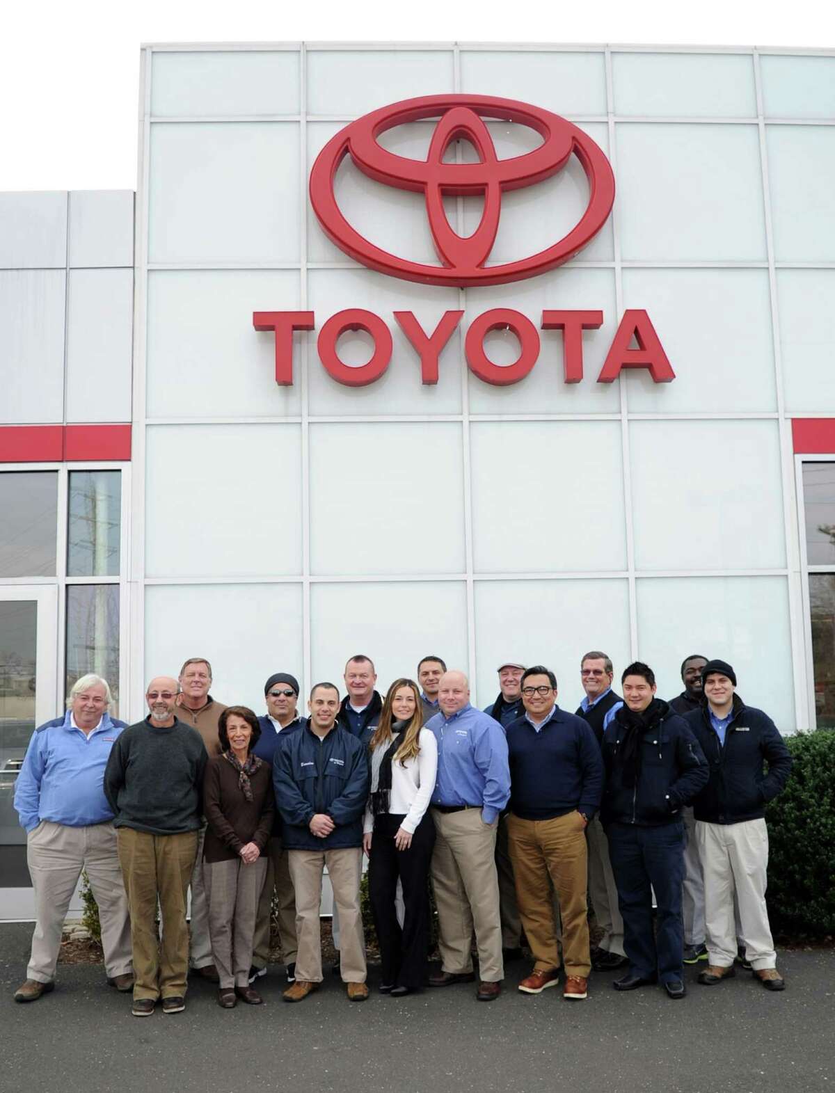 Stamford auto dealership employees split 1M Powerball prize