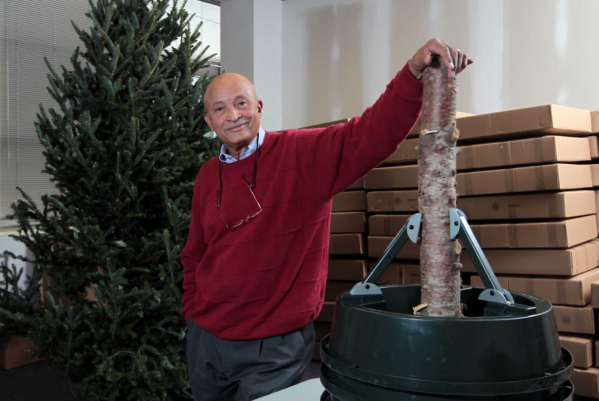 O Christmas tree, stand up straight