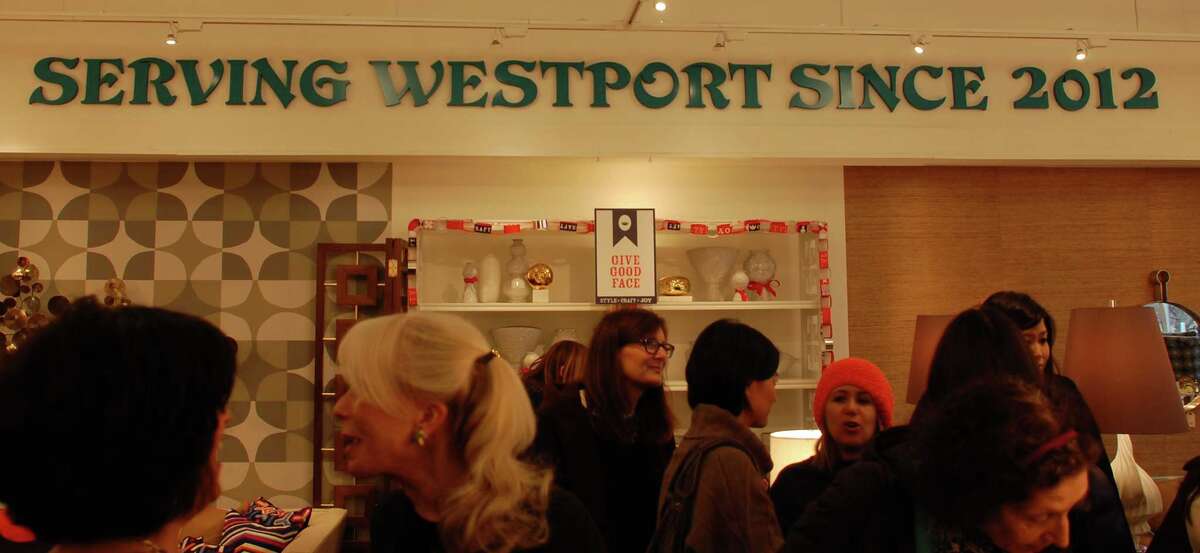 Jonathan Adler promotes 'Happy Chic' at downtown store