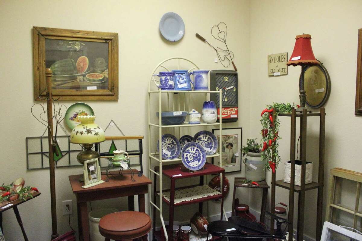 Seven Sisters resale shop opens in Port Neches