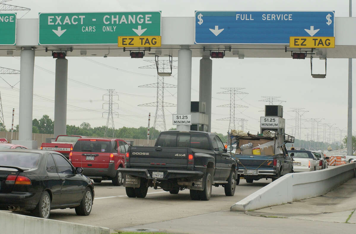 This is how much driving major toll roads in Texas costs drivers. Costs are listed for the plaza and exit-ramp fees.