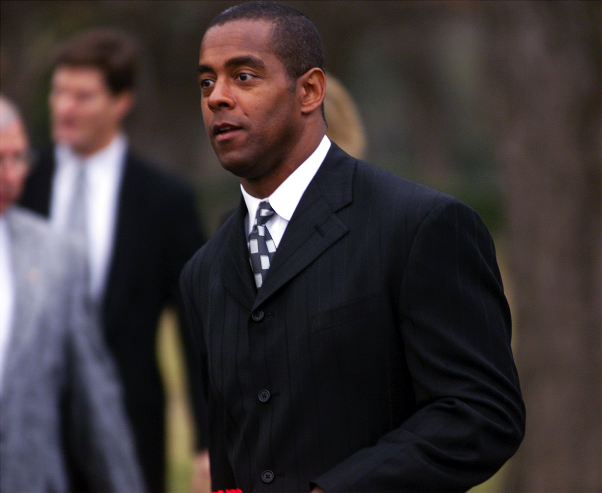 Tony Dorsett dealing with brain disease