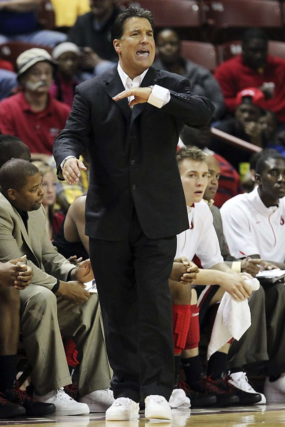 St. John's head coach Steve Lavin shouts instructions to his players during the second half of an NCAA college basketball game against Baylor at the Charleston Classic at TD Arena, Sunday Nov. 18, 2012, in Charleston, S.C. Baylor won 97-78. (AP Photo/Alice Keeney)