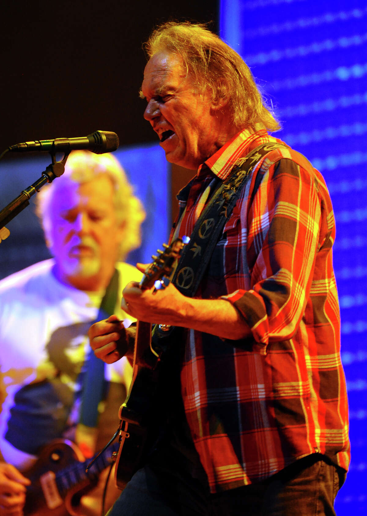 Neil Young fans pack downtown Bridgeport