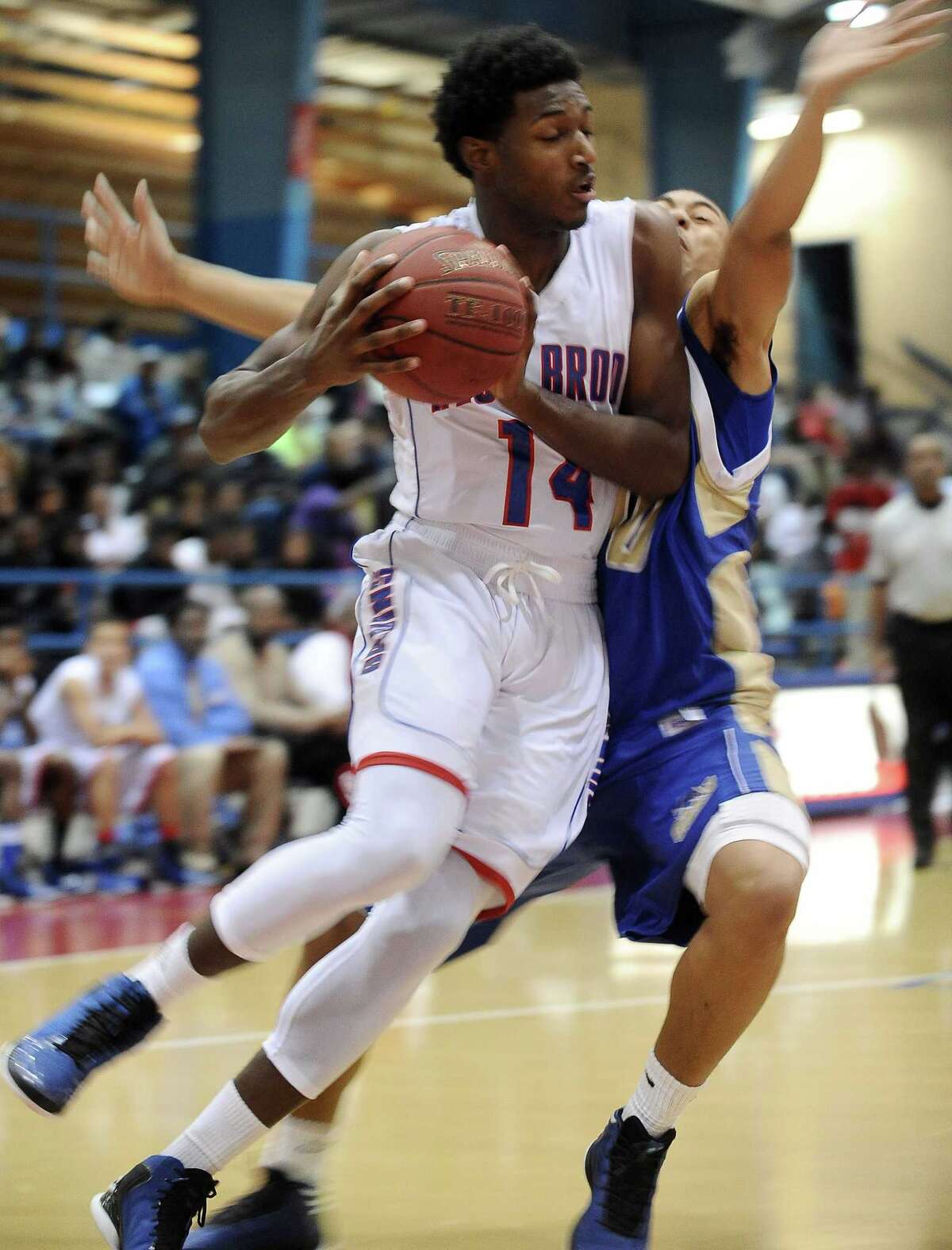 Whistle saves West Brook in win against Ozen