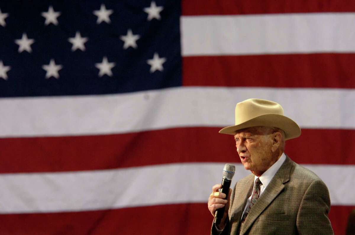 Former Texas Congressman, Jack Brooks addresses a crowd of Hillary Clinton supporters at the Southeast Texas Regional Airport in Beaumont, TX Monday, March 3, 2008. Beaumont Enterprise, Tammy McKinley
