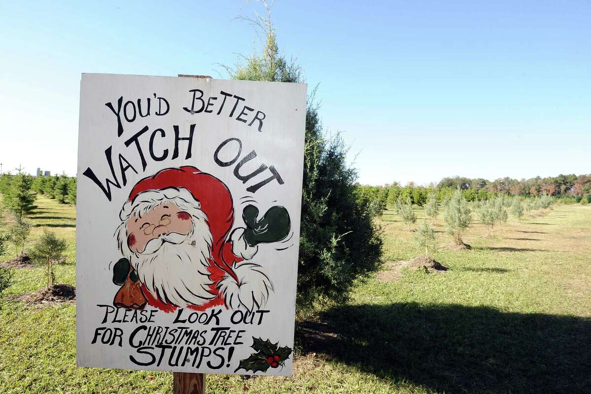 Heat making it hard for some to get in the Christmas spirit