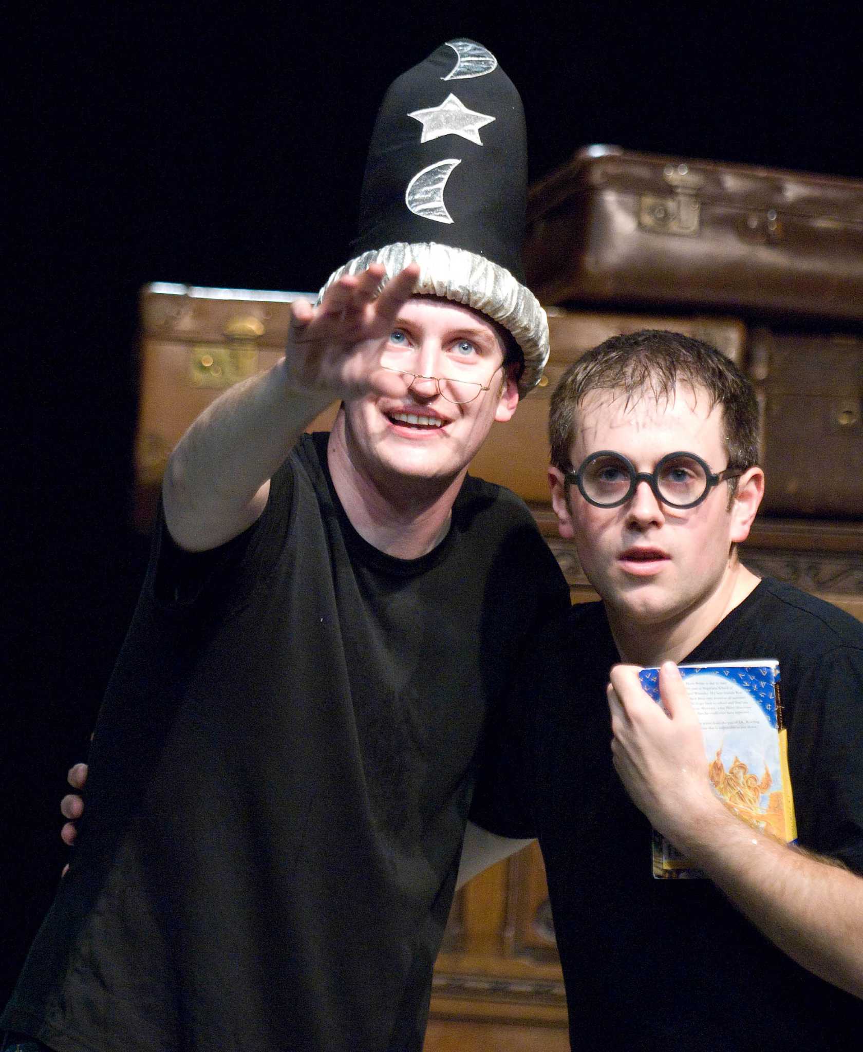 'Potted Potter' riffs, audience roars