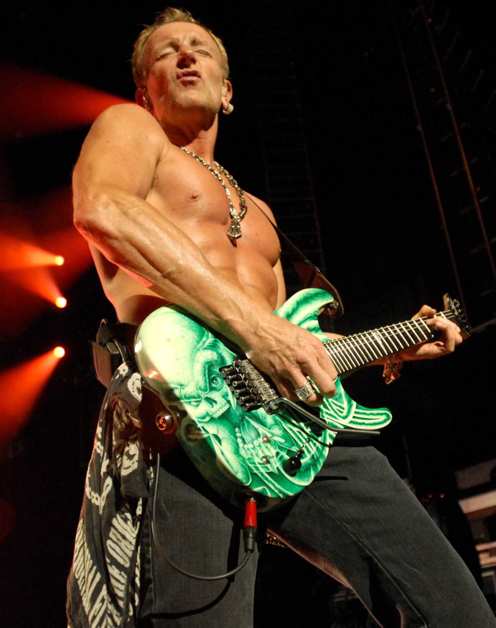 Def Leppard, Journey playing Times Union Center