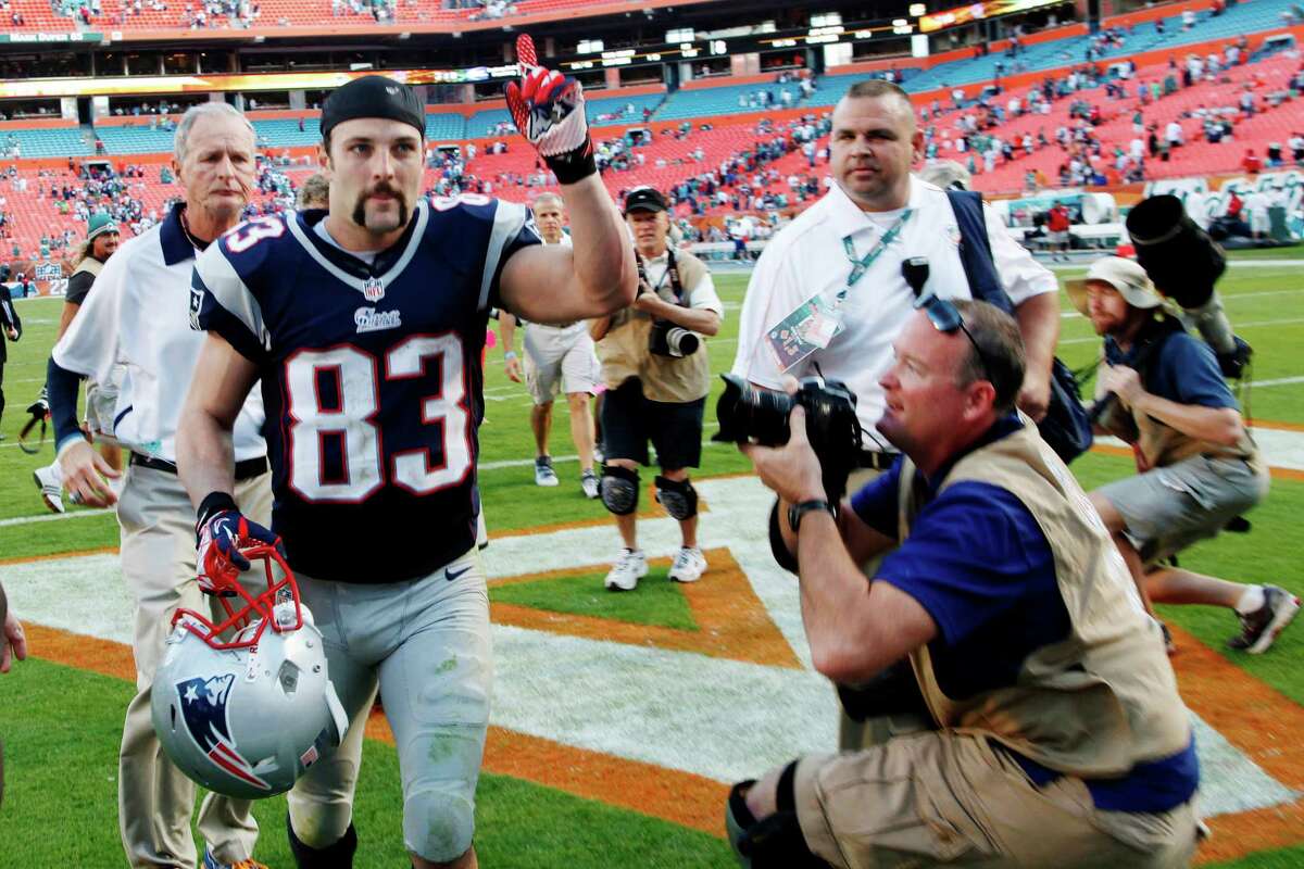 With Wes Welker on a record pace, should the Patriots pass the