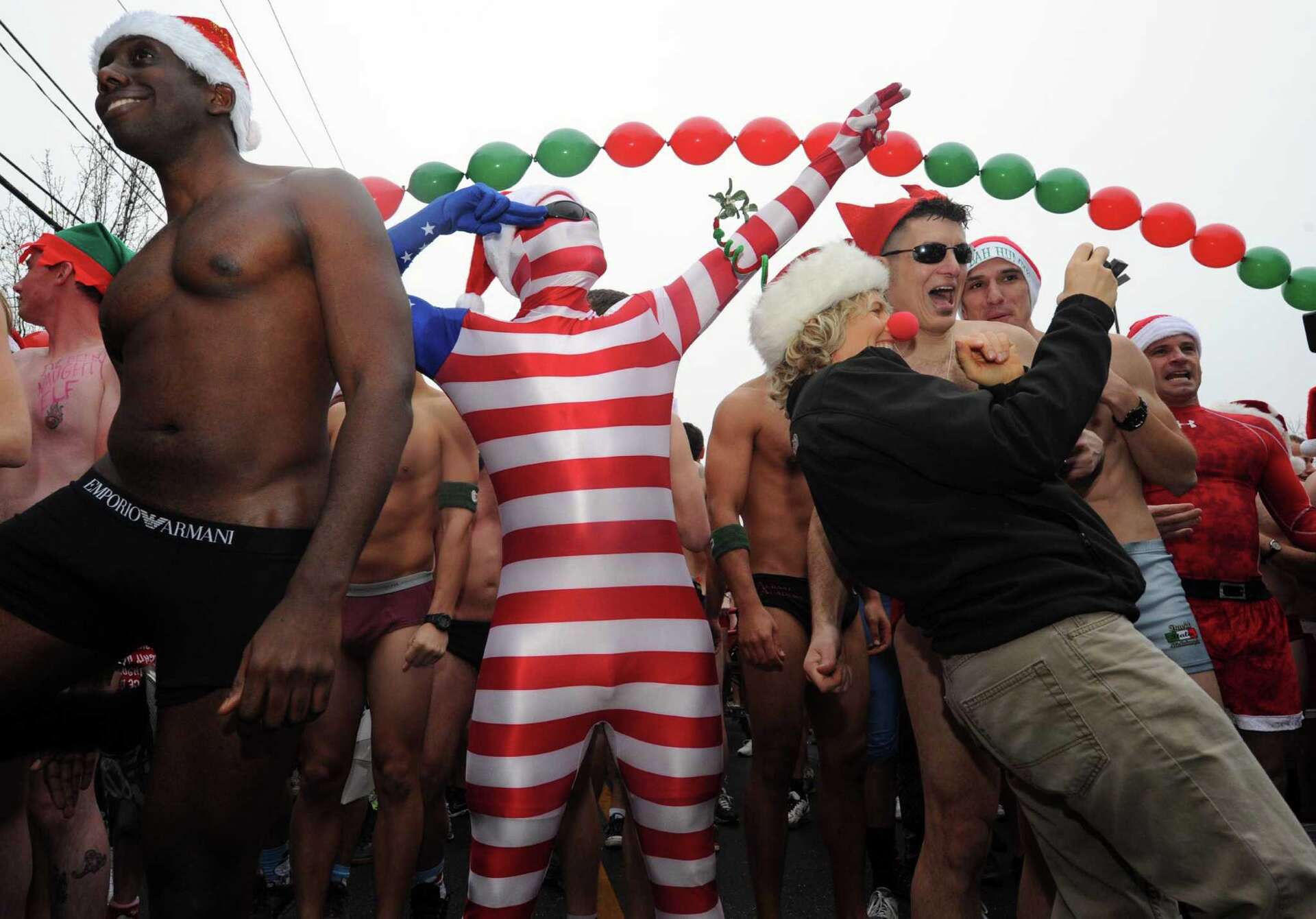 Speedo Run Photos: Santa Speedo Sprint