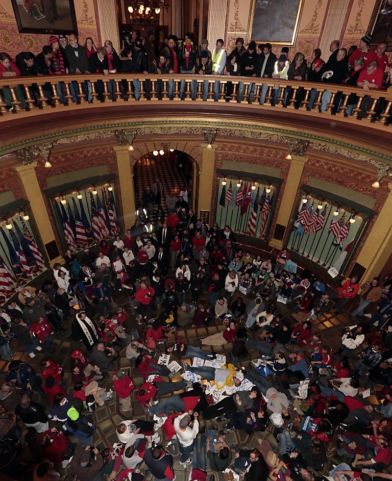 Michigan right to work laws signed
