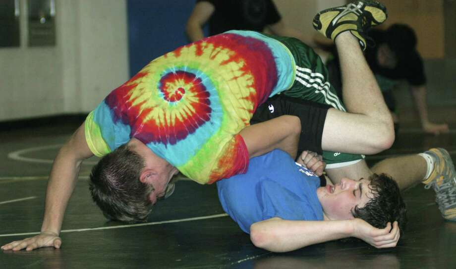 Green Wave wrestling New Milford Spectrum