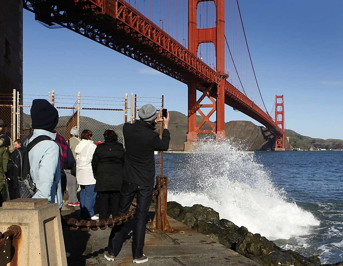 High tides bring S.F. Bay Area flooding
