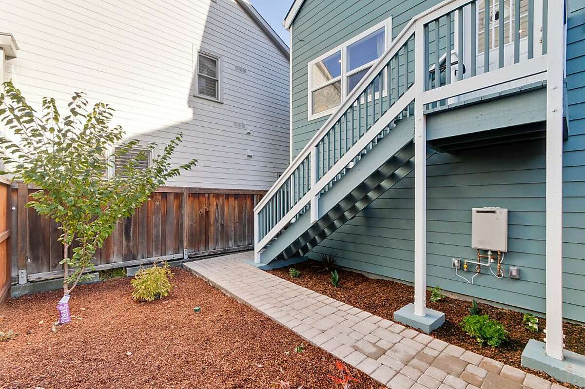 New, green homes in Emeryville