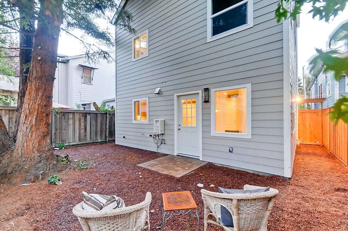 New, green homes in Emeryville