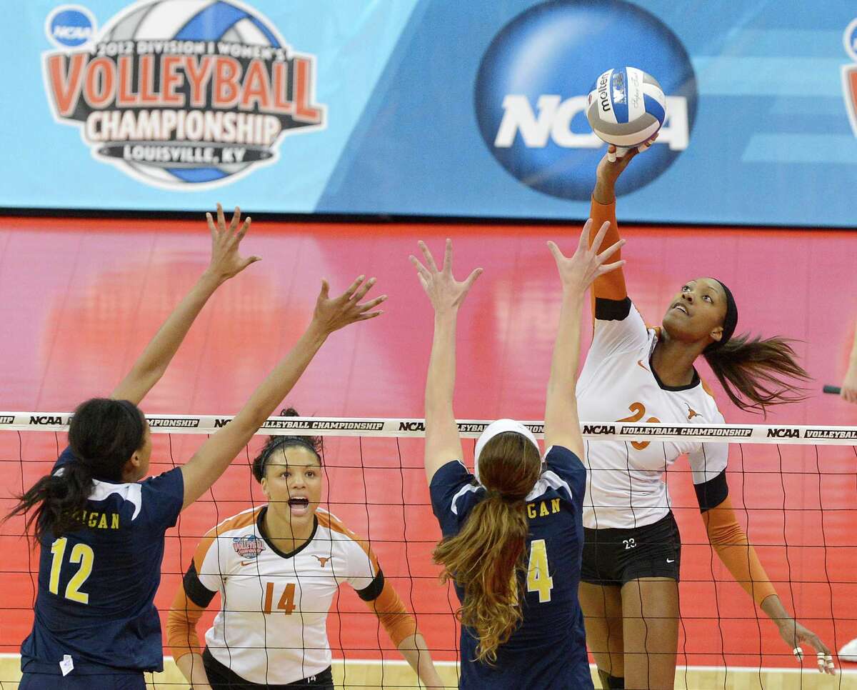 UT, Oregon vie for NCAA volleyball championship