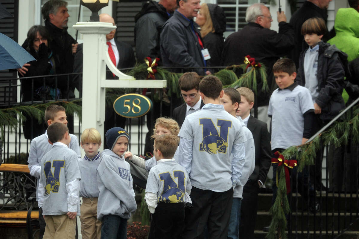 Mourners pay tribute to Jack Pinto