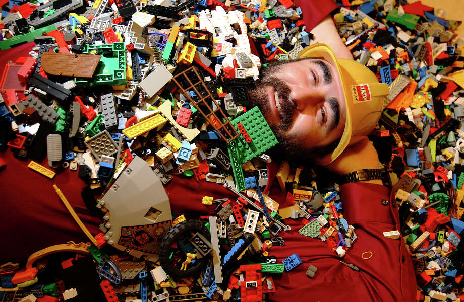 How S A Lego Masters Latest Work Stacks Up San Antonio Express News Chris Macdougald Is The Founder Of Texas Lego Users Group S San Antonio Chapter Photo