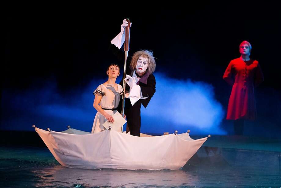 Cirque Du Soleil Worlds Away Review Sfgate