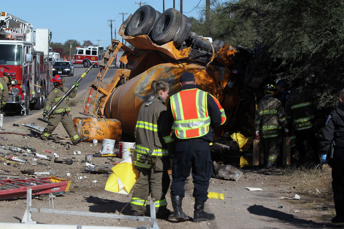 Bulverde Road collision kills 1