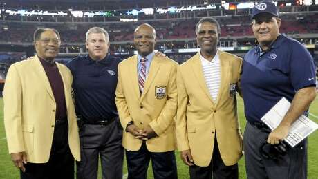 Former Oilers Hall of Famers, from left, Elvin Bethea, Mike Munchak, Warren Moon, Ken Houston and Bruce Matthews were together before the Titans' game against the Jets. (Photo courtesy Tennessee Titans)