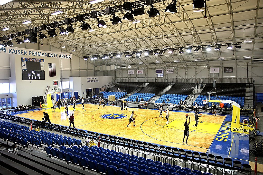 Santa Cruz Warriors open just built arena