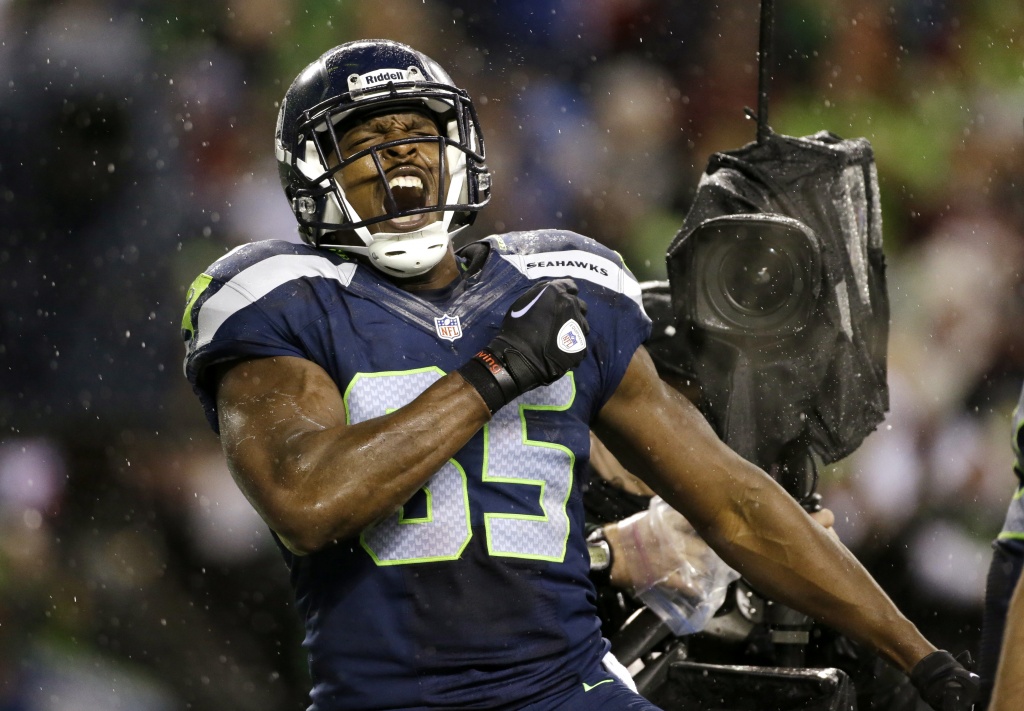 Seahawks route 49ers 42-13, make playoffs