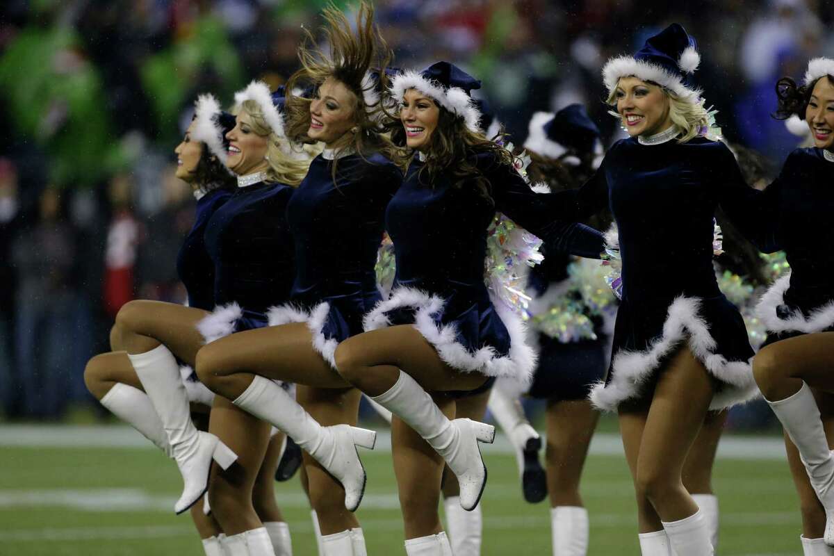 Nfl Cheerleaders At Christmas