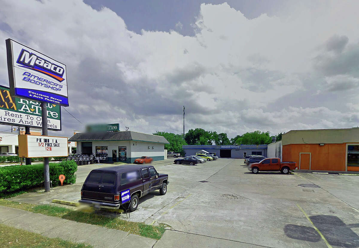 Bellaire police officer, bystander killed in shooting