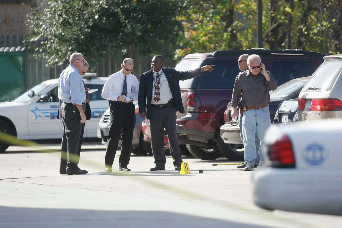 Bellaire police officer, bystander killed in shooting