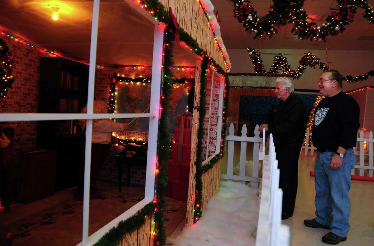 Bridgeport Pal Christmas Village 