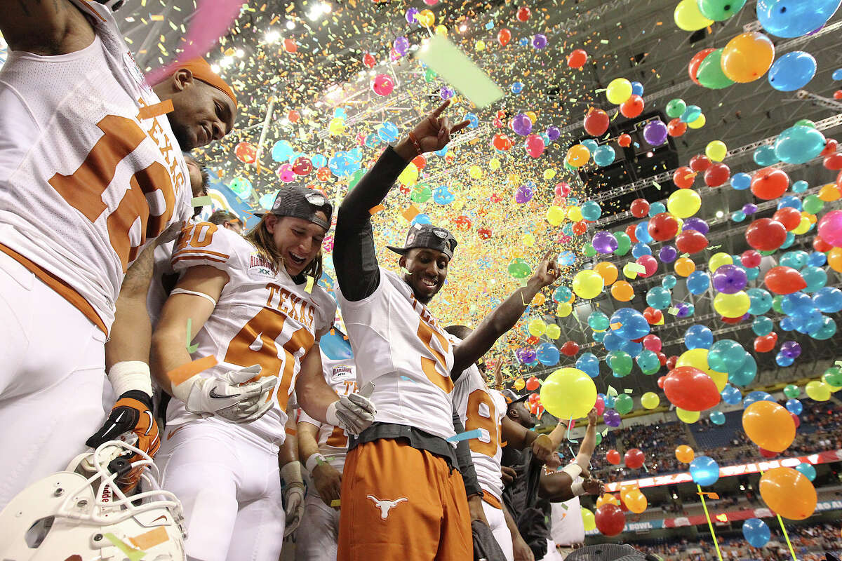 The parades, the titles, the trophies, the glory, and of course, the football. Bowls are the cherry on top of the college football season. Here's a look at the matchups and winners in the 2012-13 College Football Bowl season. All game times are Eastern.PHOTO: Texas players D.J. Grant (18), Matthew Zapata (40) and Jeremy Hills (05) join other players on the podium to celebrate their victory over Oregon State in the Valero Alamo Bowl at the Alamodome in San Antonio on Dec. 29, 2012. Texas won, 31-27.
