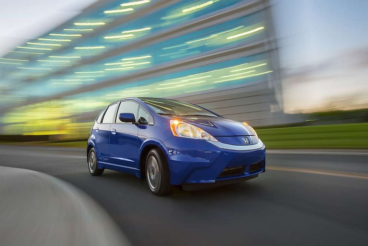 Review 2013 Honda Fit EV