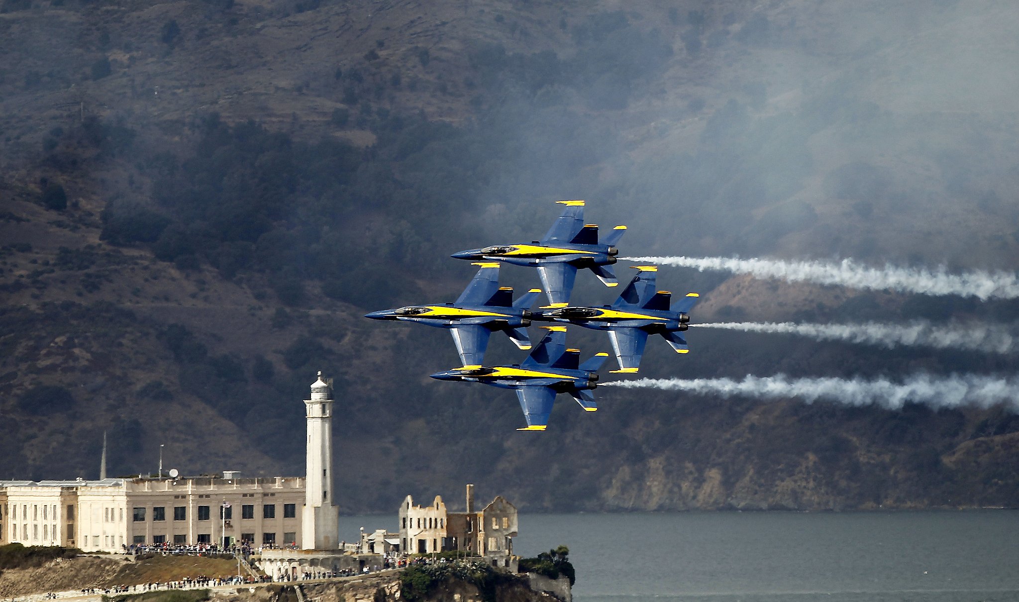 Watch: Blue Angels Perform Awaited Air Show in San Francisco – NBC Bay Area