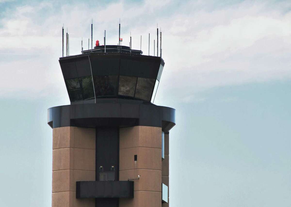Albany tries to land FAA center