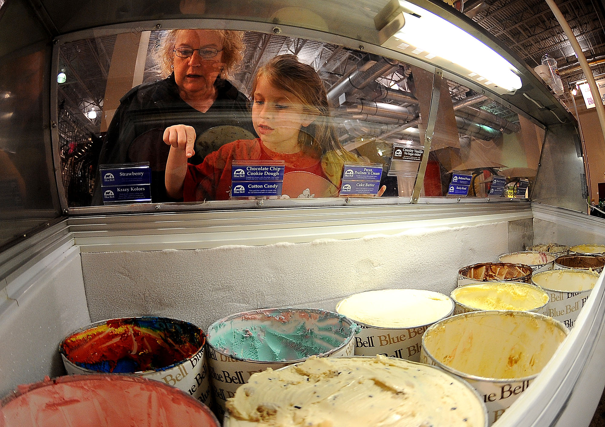 Blue Bell expanding little Brenham creamery